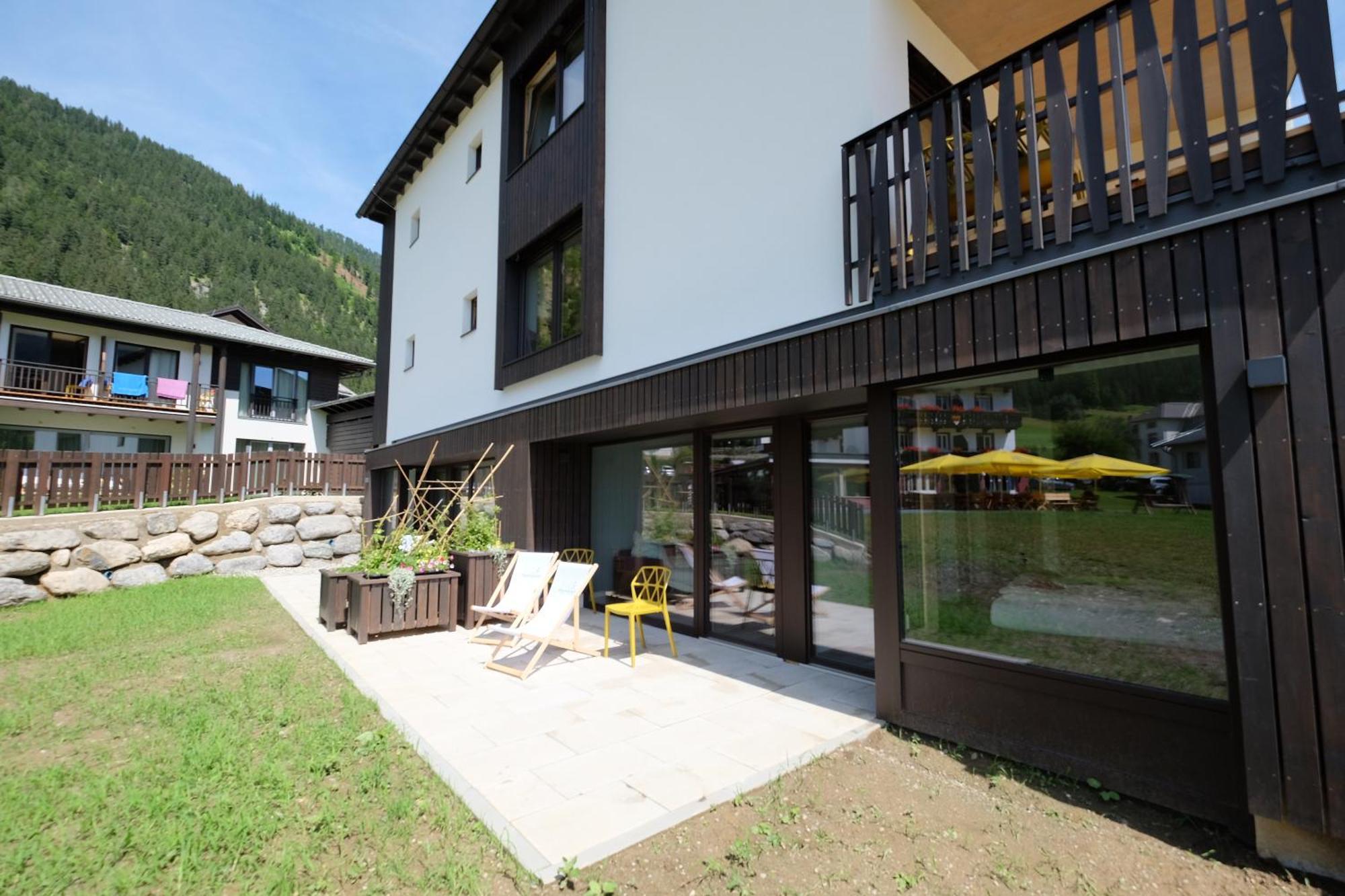 Seehotel & Seeapartments Kaerntnerhof- Direkt Am See! Weissensee Exterior foto